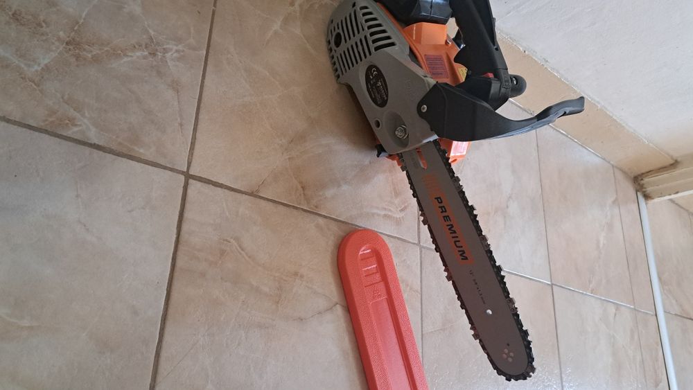 Бензинова мини резачка/трион