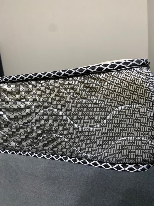 Кровать m size двуспальная 160*200!