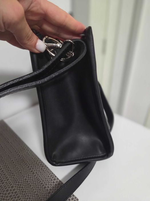 Чанта Fendi естествена кожа