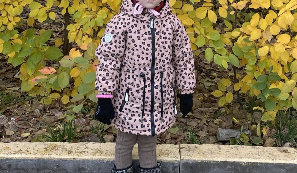 Куртка на девочку весна/осень