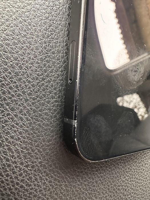 PENTRU PIESE iPhone 15  negru baterie 98%