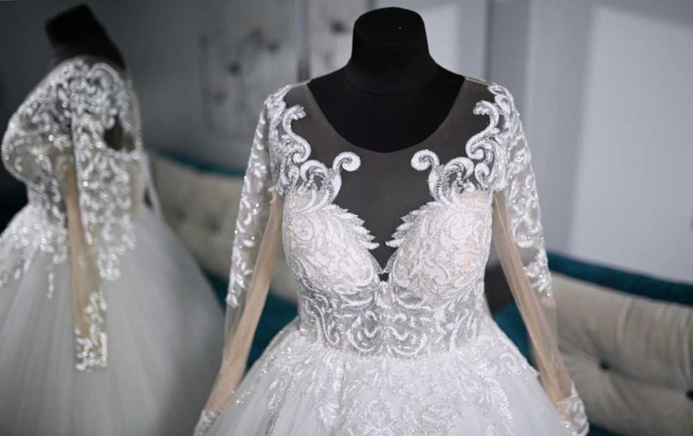 Vand rochie de mireasa