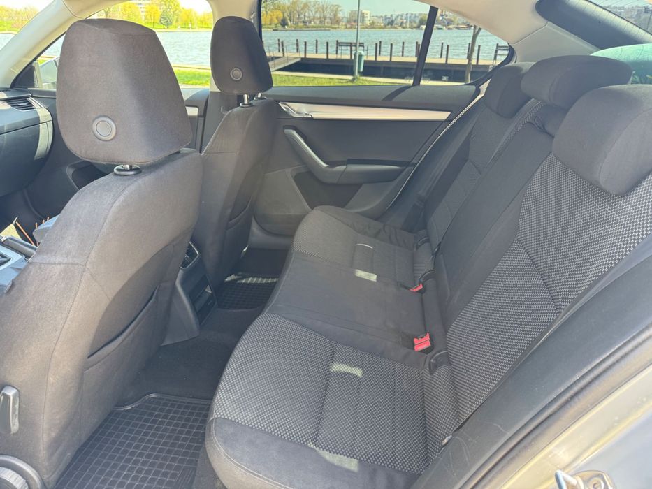 Skoda Octavia 1.6TDI DSG•Navi