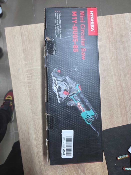 Fierastrau circular compact HYCHIKA 500W 4500RPM 3 lame incluse