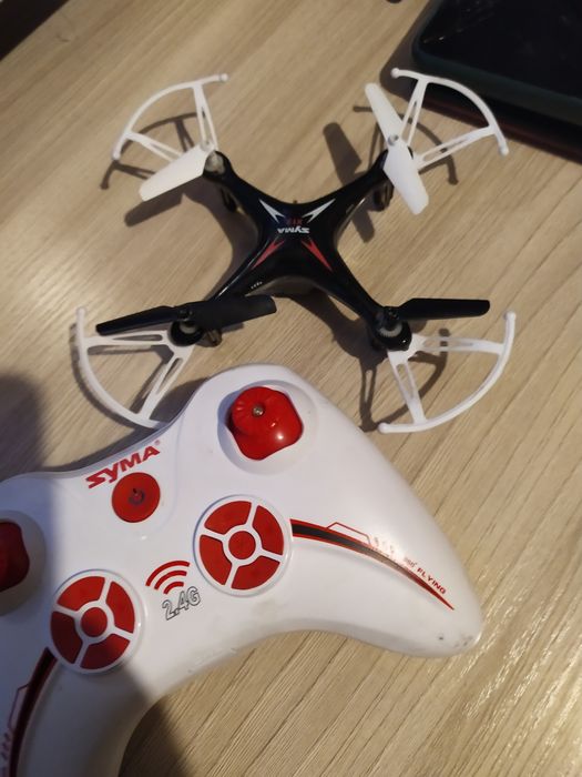 Продам маленький дрон.