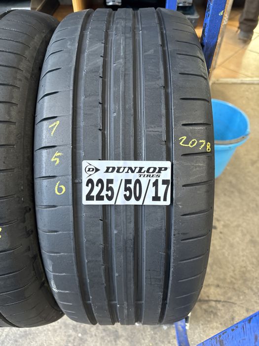 225/50/17 Dunlop
