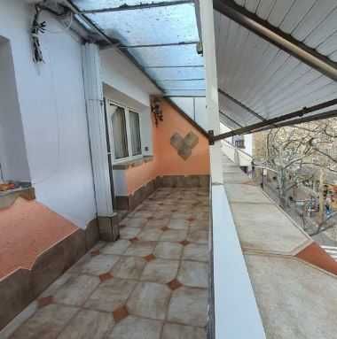 Дава се под наем Мезонет в Бургас, Център - 100 кв.м за 178.5 € - Снимка #9