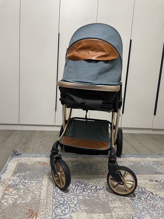 Продам детскую коляску