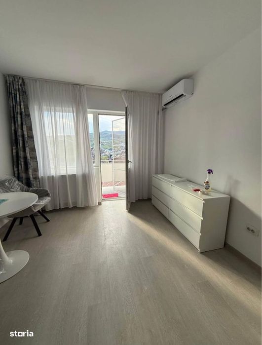 De vanzare Apartament 2 camere, zona Cetate.