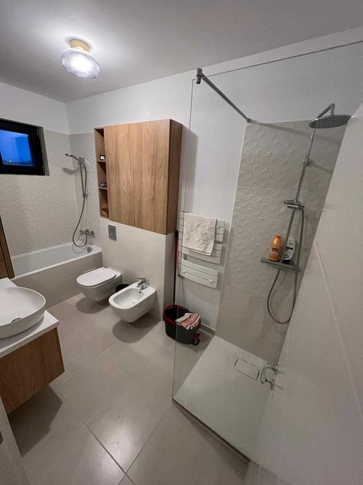 Inchiriez casa Otopeni