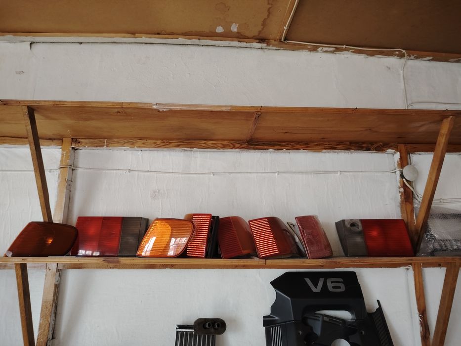 Продам крышку на двигатель.