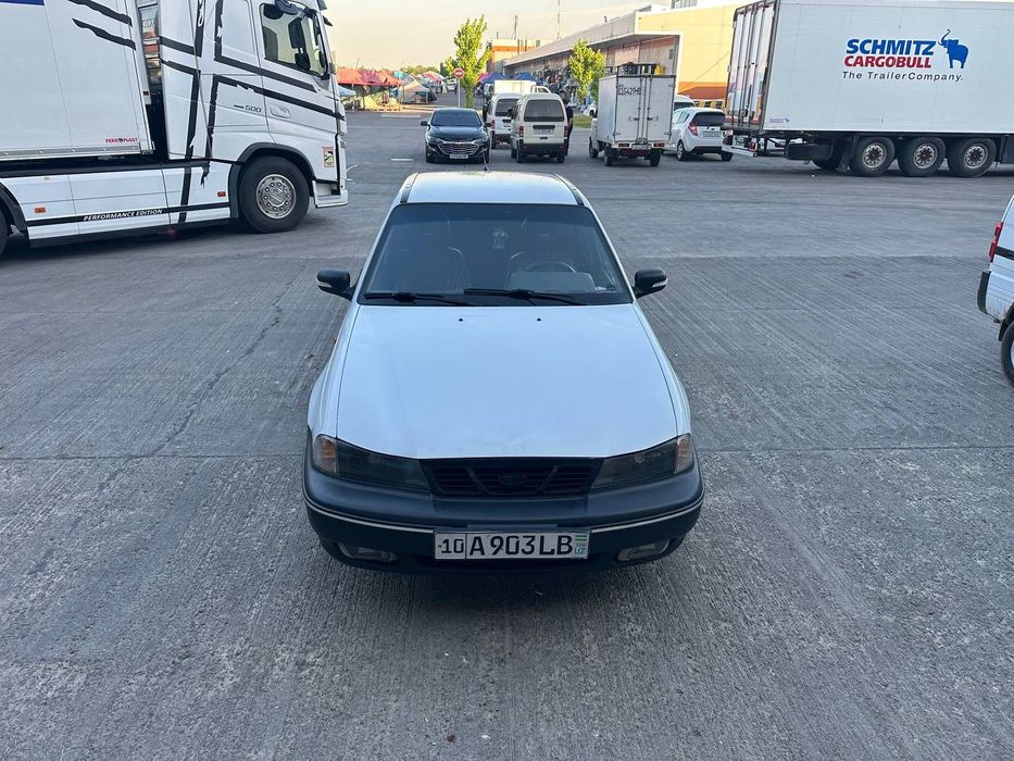 Nexa 1 lux kansaner