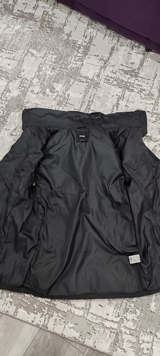 Vestă puffer matlasată cu glugă mărimea L