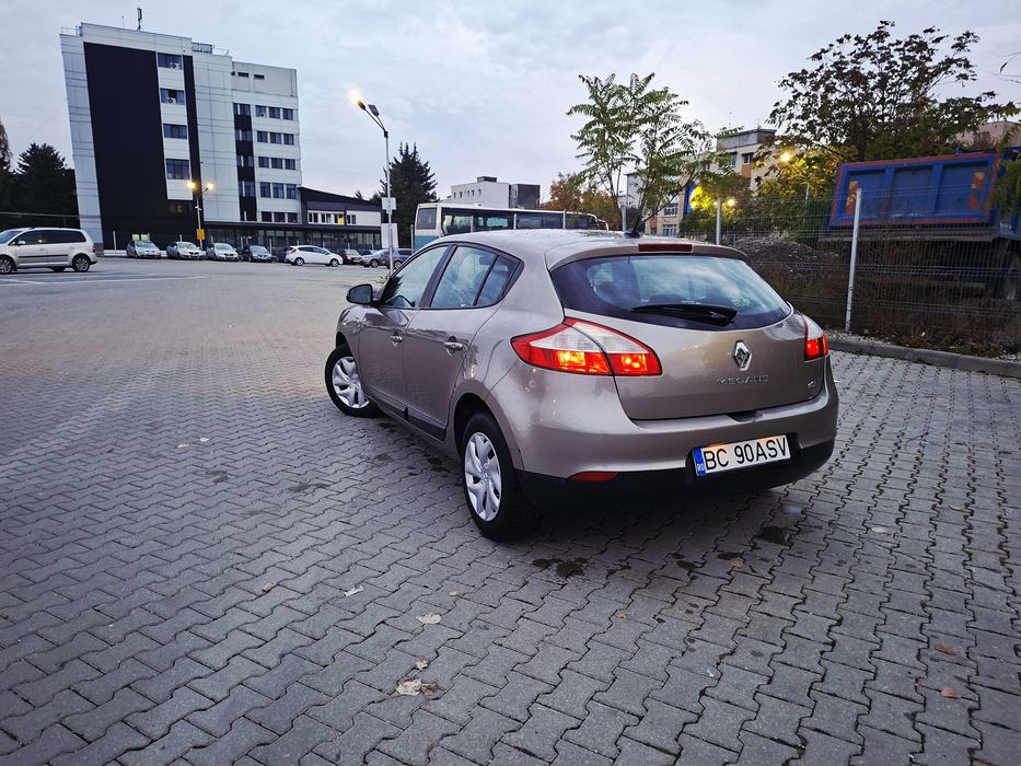 RENAULT Megane 2013 — imagine 5