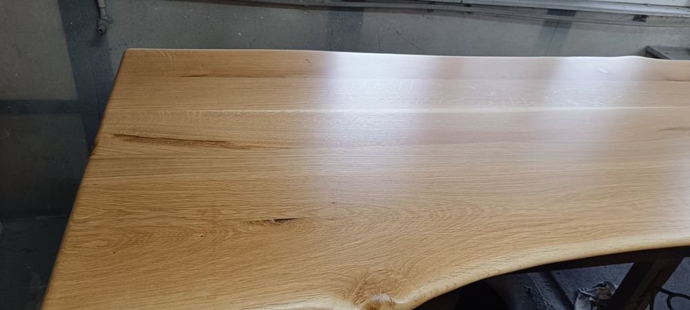 Дъбов плот с жив ръб