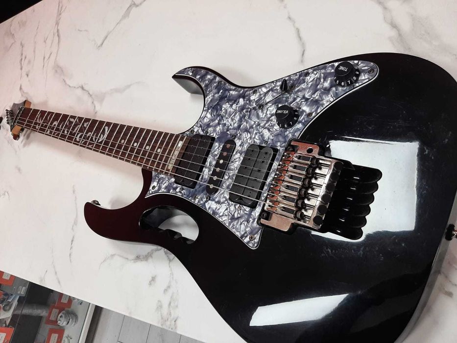 UP Bucuresti/ Chitara Ibanez JEM555BK Steve Vai Signature/ Garantie