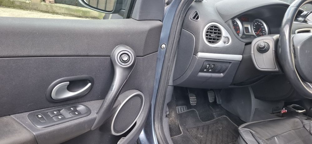 RENAULT Clio 2011 — imagine 5