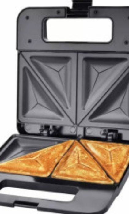 Тостер-сандвич Esperanza Parmigiano, 1000W, триъгълник, 2 ГОДИНИ ГАРАН
