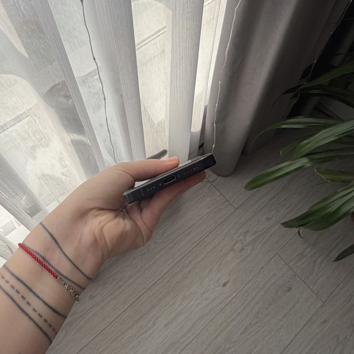 Iphone 16 Pro, 256GB, черный