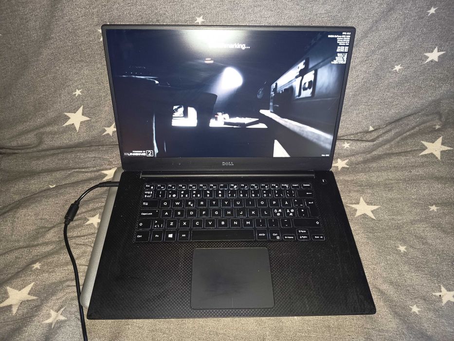 Laptop gaming gen 7, Dell XPS 9560, Core i7 7700HQ, gtx 1050 4gb ddr5, 16gb ddr4, ssd,  InfinityEdge display full HD, tastatura iluminata