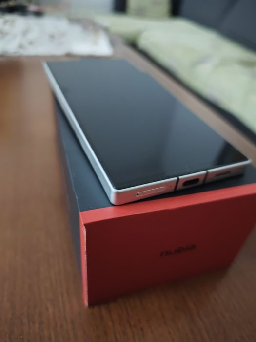 ZTE / Nubia Z60 ULTRA