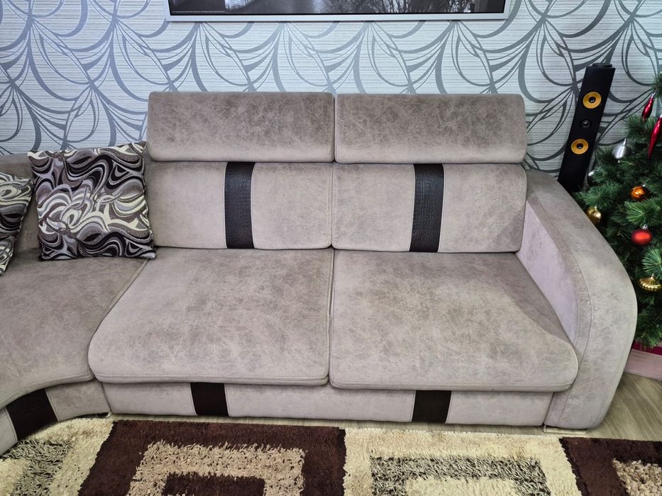 Угловой мягкий диван