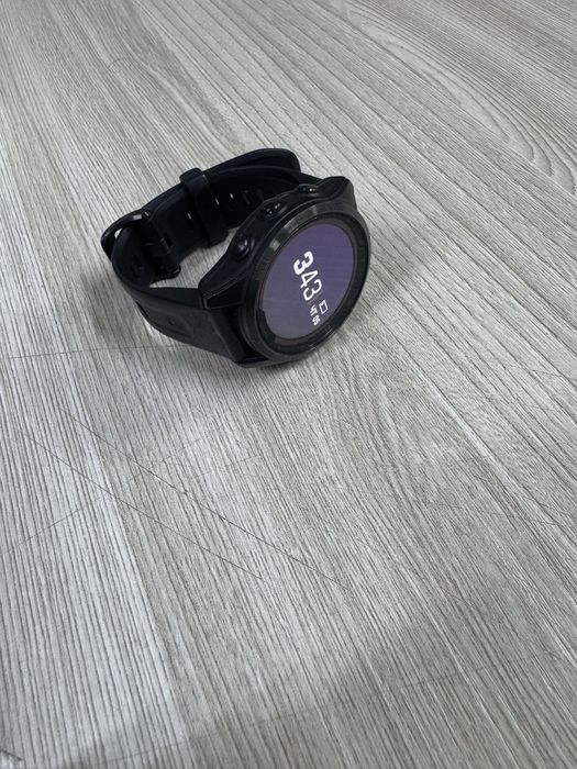 Продам спортивные часы Garmin Fenix 7s