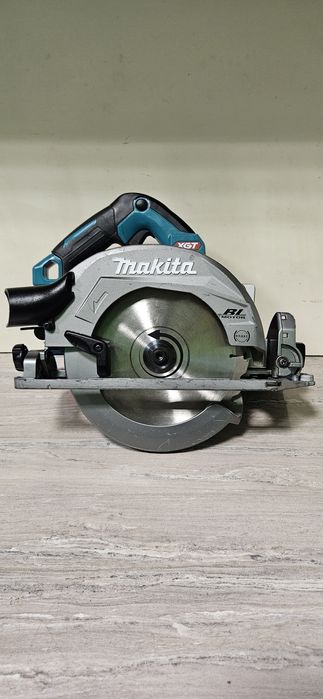 Makita Акумулаторен Линеен Ръчен циркуляр HS004G