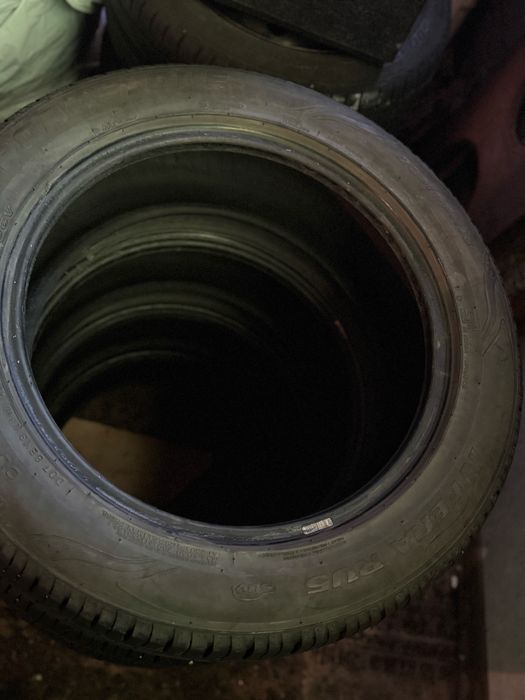 Продам комплект резины 225/55/18