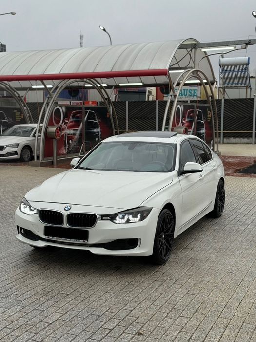 BMW F30 Automata 328i / 245 Cp