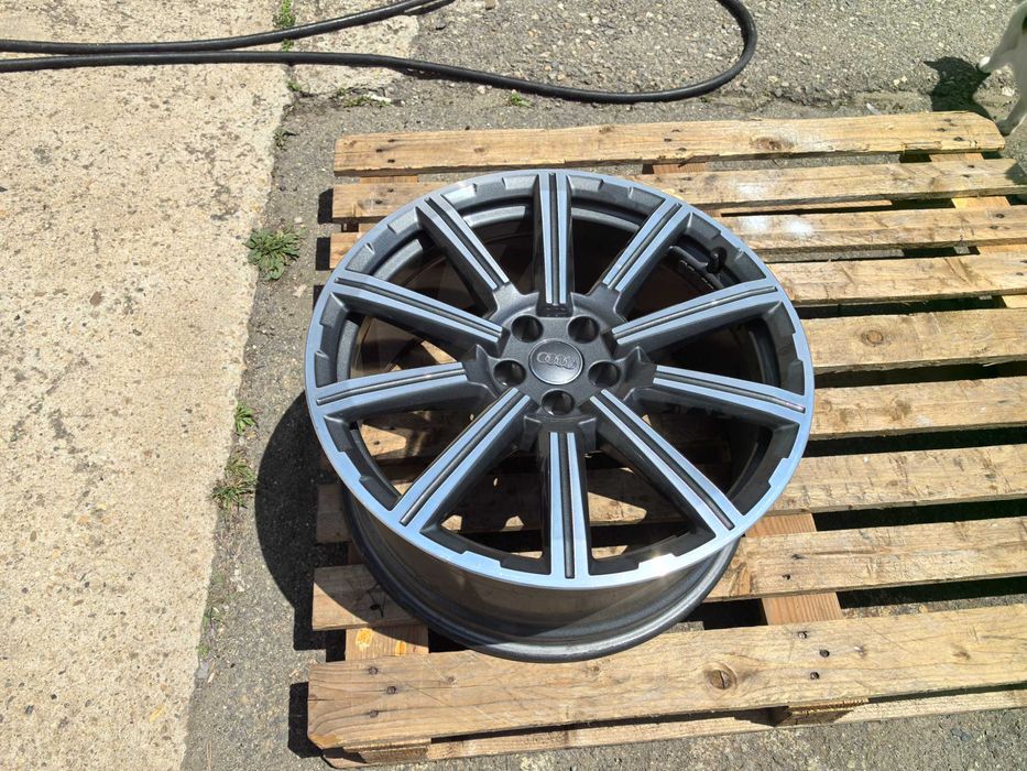 20 цола 5 х 112 мм АУДИ Кю 7 / Ес Кю 7 - 9 Инча ЕТ 33 - Само 1 брой