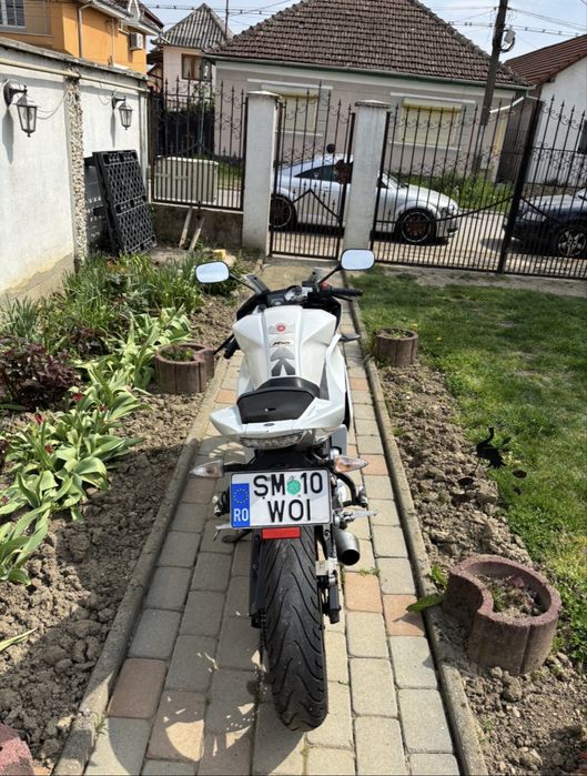 Yamaha YZF R125
