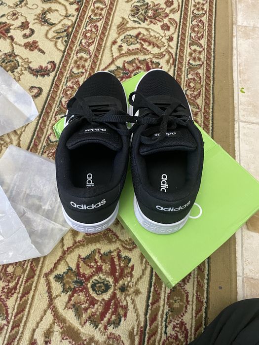 Кроссовки adidas