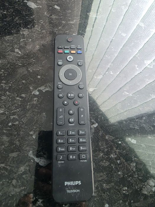 Телевизор Philips 42 инча