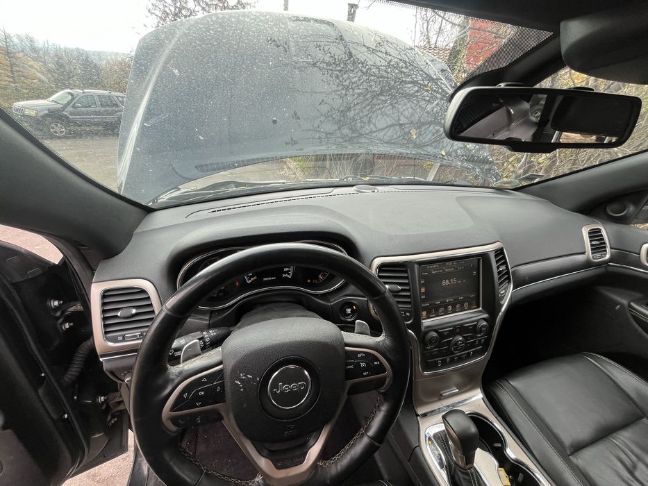Продавам jeep grand cherokee wk2 3.0 на части