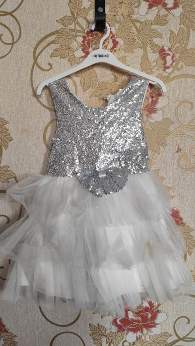 Продам платье для малышки