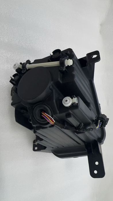 Фара правая Changan Uni-T