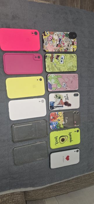 Продам чехлы на IPhone XR 13 штук