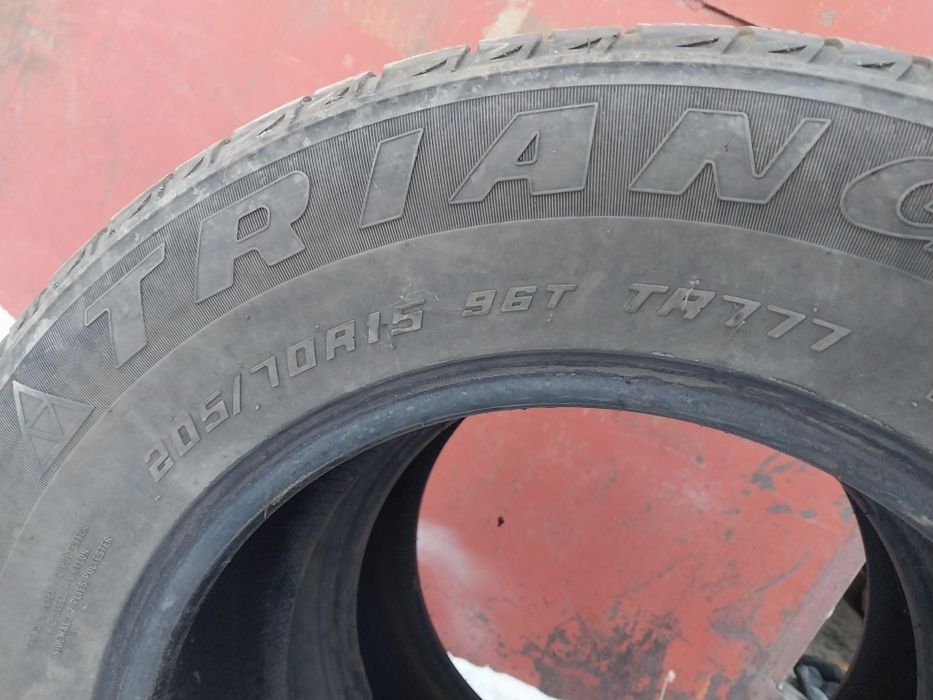 2 шины Triangle Китай 205 70 R15.