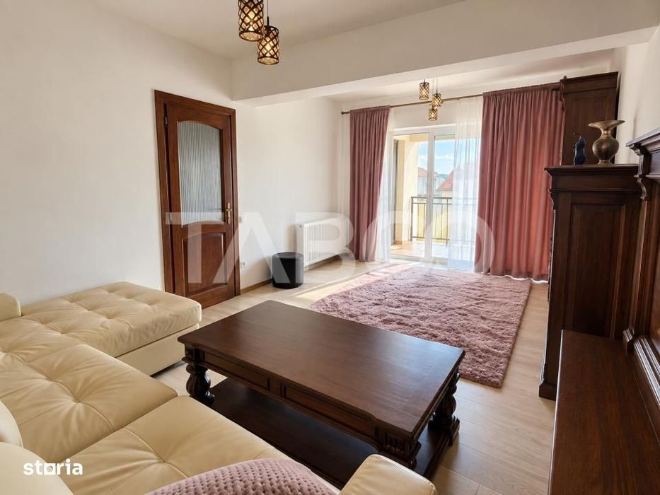 Apartament de inchiriat etaj 3 parcare proprie bloc cu lift Piata Cluj