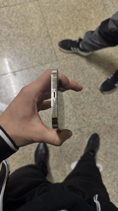 продам iphone 12 pro max