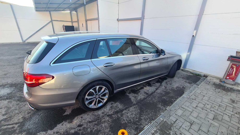 Mercedes-Benz C350 e