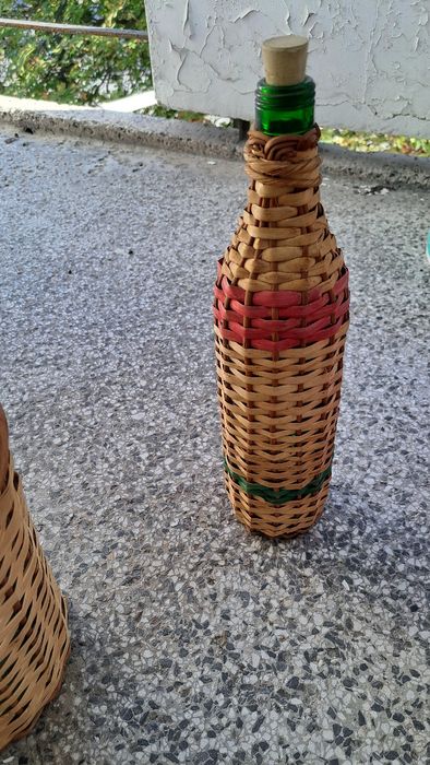 Плетени дамаджани стъкло