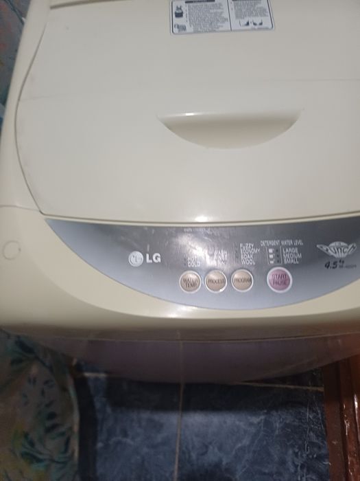 Продаётся стиральная машина полуавтомат LG