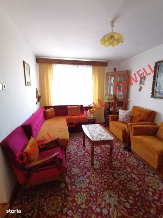 Apartament cu 3 camere de vânzare pe strada Dozsa György!