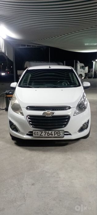 2012 spark sotiladi