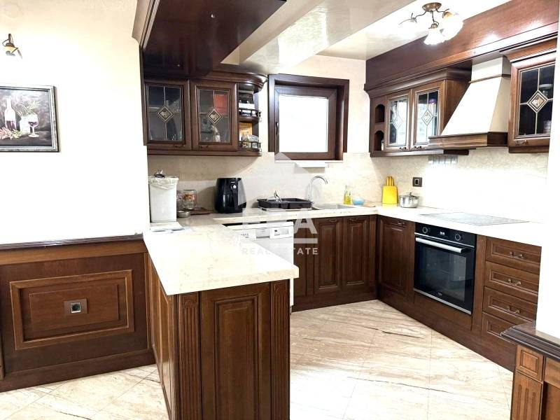 Продава се Къща в к.к. Св.Св. Константин и Елена - 753 кв.м за 1253 €/кв.м - Снимка #3