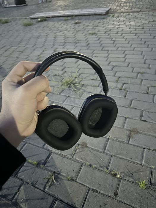 Air pods max срочно продам