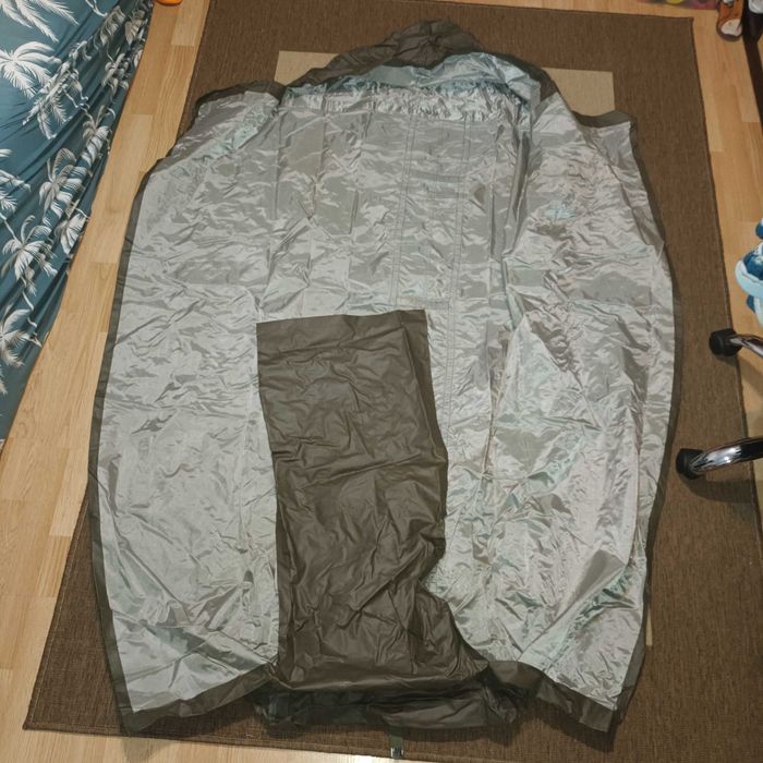 Bivuac militar, husa impermeabila de protectie pentru sac de dormit