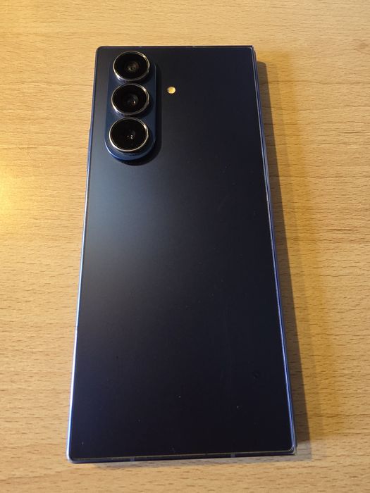 Samsung Galaxy Z fold 7 512 gb 12 gb ram